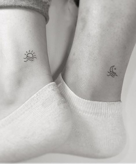 24 Meaningful and Inspirational Small Tattoos for Women Fancy Ideas 