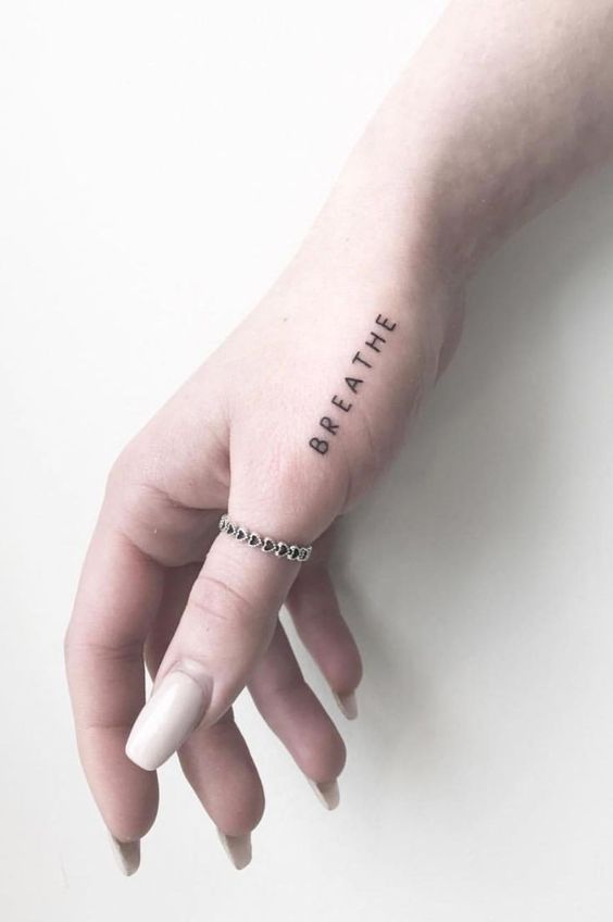 24 Meaningful and Inspirational Small Tattoos for Women Fancy Ideas 