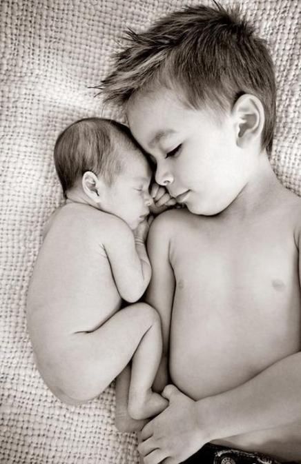  Sweet and Precious Newborn Baby Photo Ideas to Treasure 