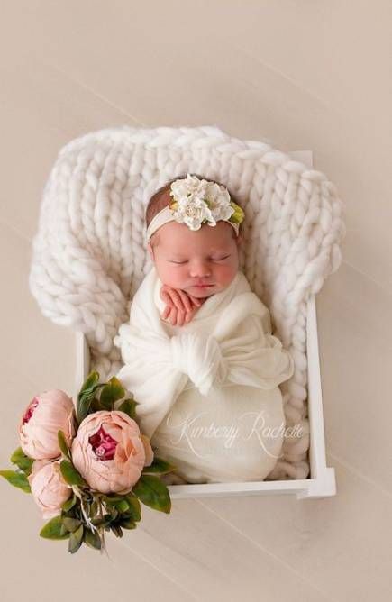 Sweet and Precious Newborn Baby Photo Ideas to Treasure 