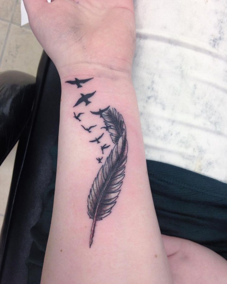 Brilliant Feather Tattoo Designs to Impress Fancy Ideas