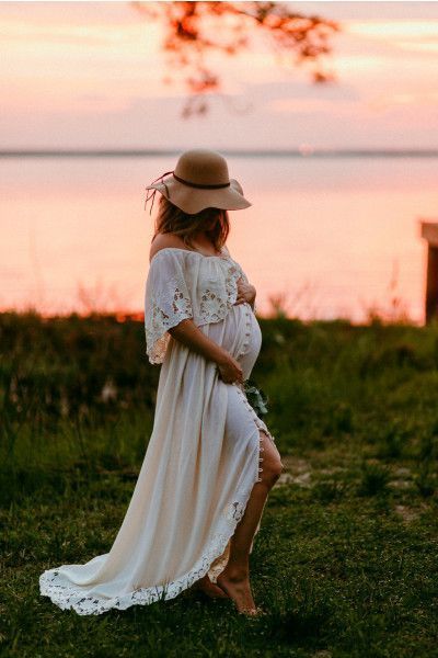 Heartmelting Maternity Photo Ideas You Must Have