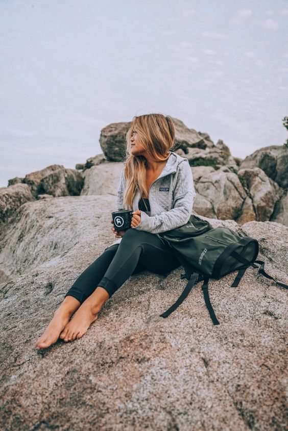Awesome Women Hiking Outfits That Are In Style Fancy Ideas About