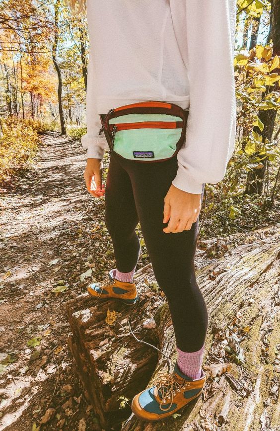 27 Awesome Women Hiking Outfits That Are in Style - Fancy Ideas about