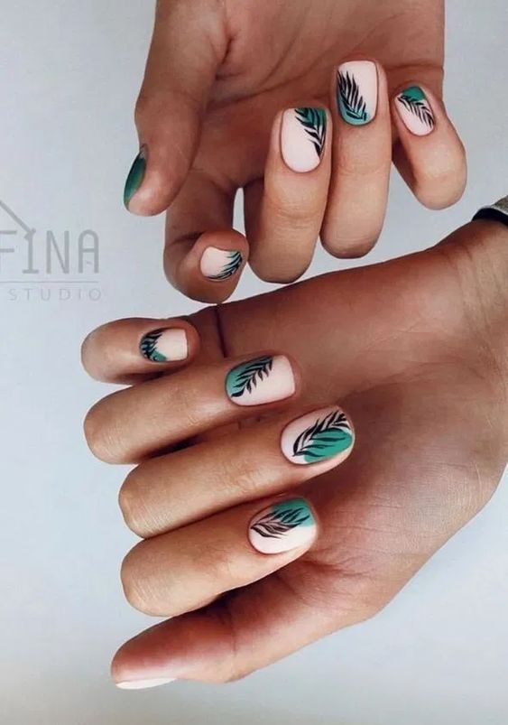 Stylish and Classy Nail Designs to Impress