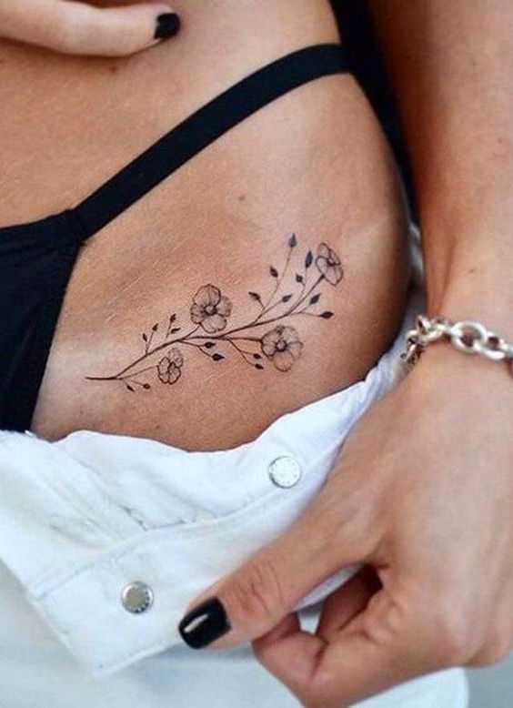 Fun and Attractive Small Hip Tattoo Designs for Women