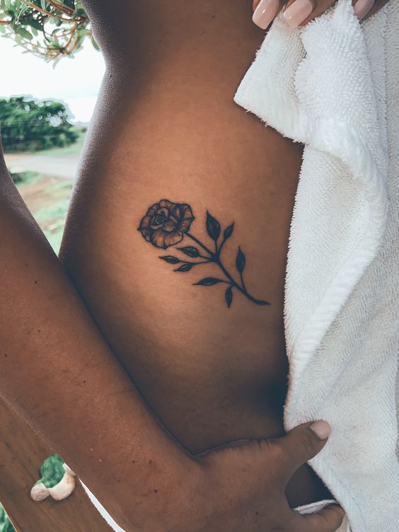 26 Fun and Attractive Small Hip Tattoo Designs for Women - Fancy Ideas  about Everything