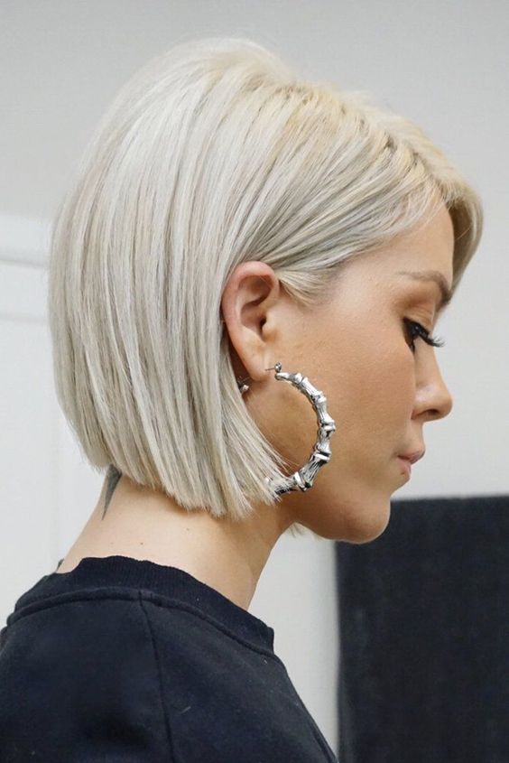 Iconic and Chic Blonde Bob Hairstyles