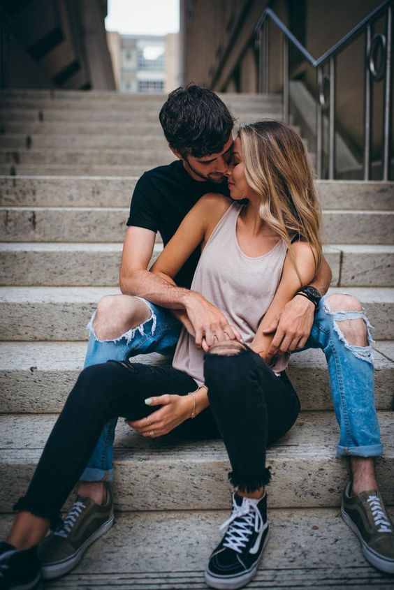 25 Incredibly Cute Couple Photos to Inspire - Fancy Ideas about Everything