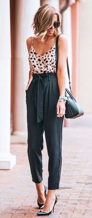 Stylish Summer Work Outfits for Women