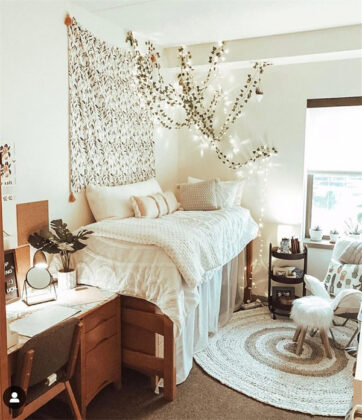 32 Gorgeous Fairy Lights Ideas to Light up Your Dorm - Fancy Ideas ...