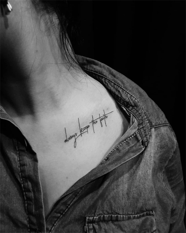26 Chic Collarbone Tattoos Worth Having - Fancy Ideas about Everything