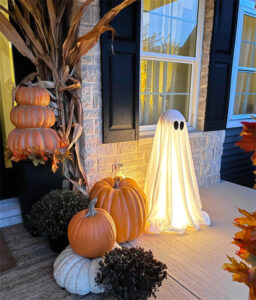 20 Spooky Halloween Decoration Ideas to Haunt Your Home - Fancy Ideas ...