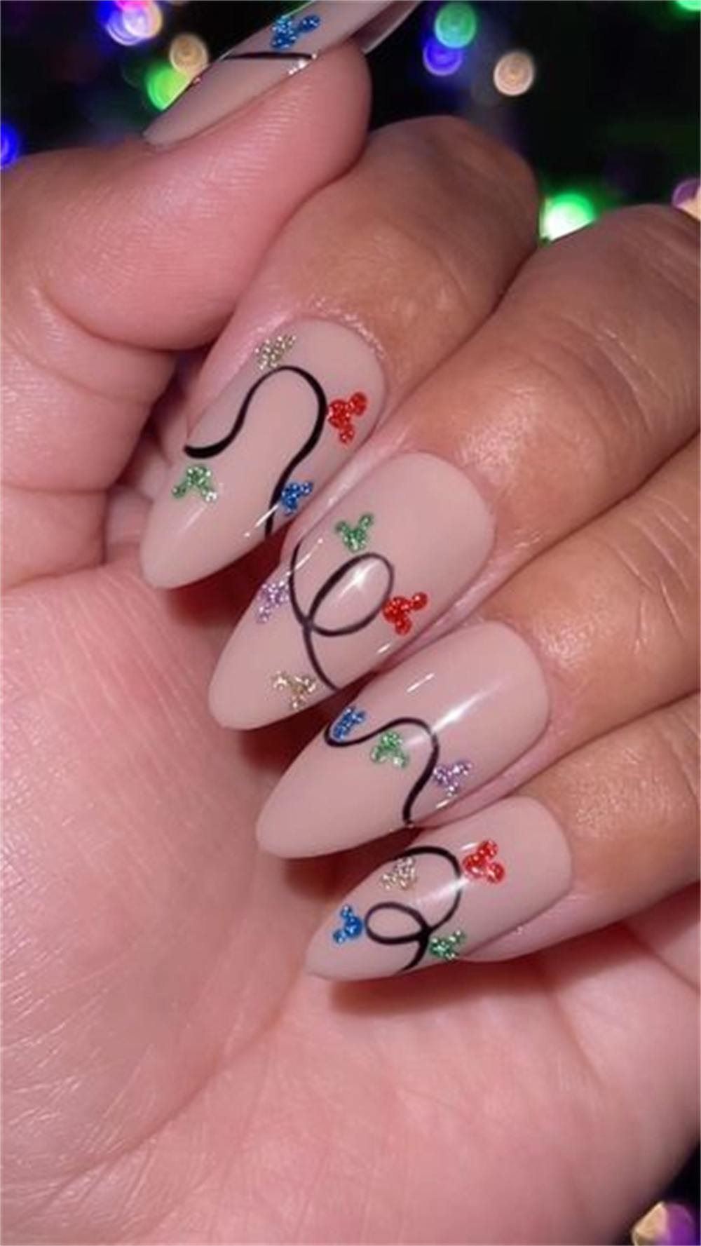 nails with Christmas lights nail art