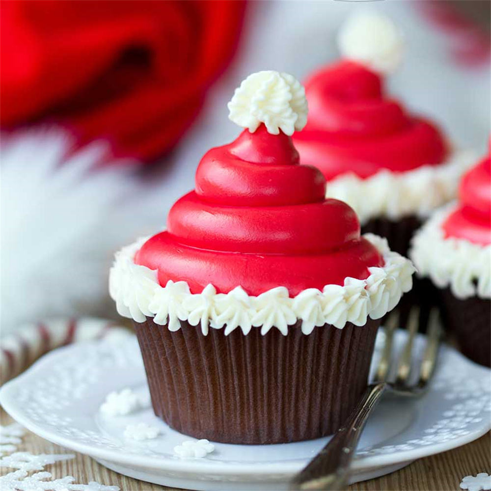 Santa hat Christmas cupcakes