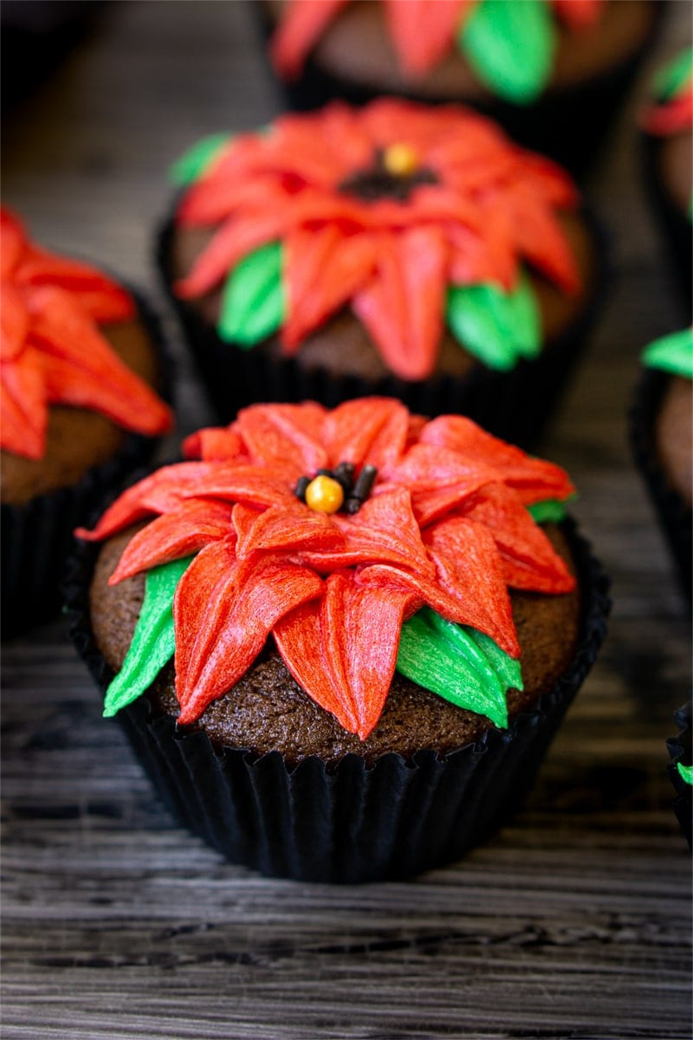 Poinsettia Cupcakes for Christmas