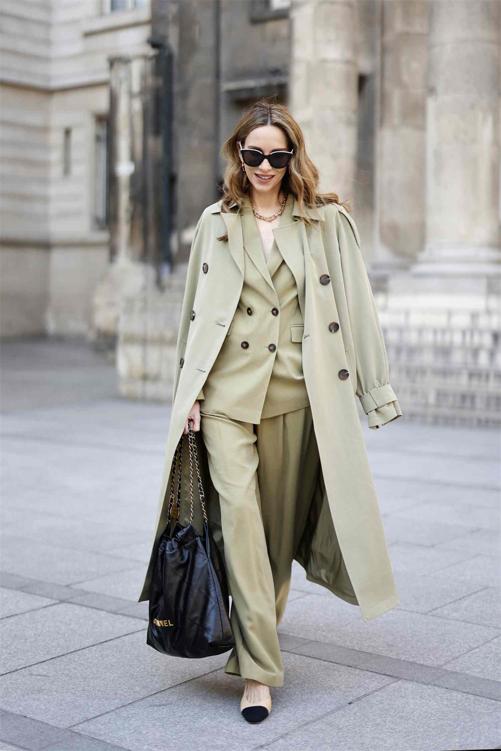 stylish trench coat outfit