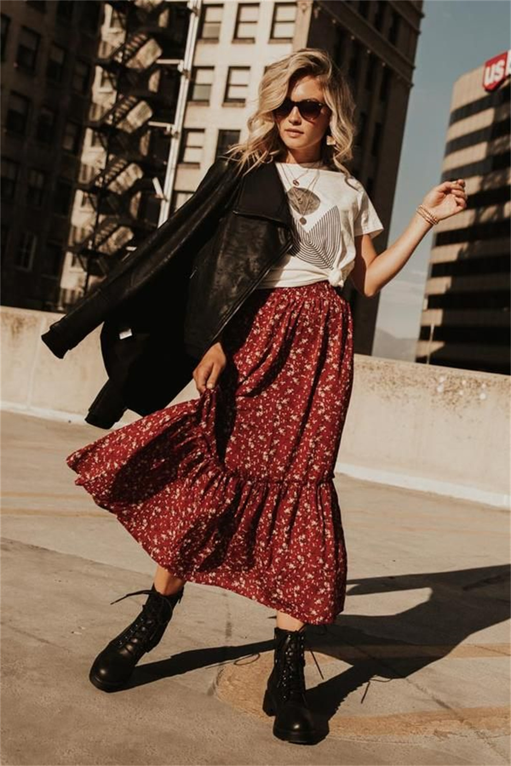 elegant floral midi skirt outfit for fall